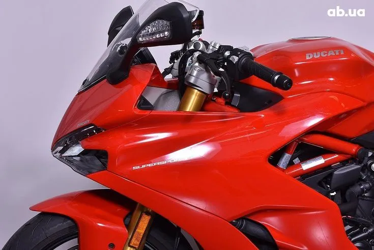 Ducati Supersport Image 3